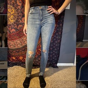 Garage ripped jeans